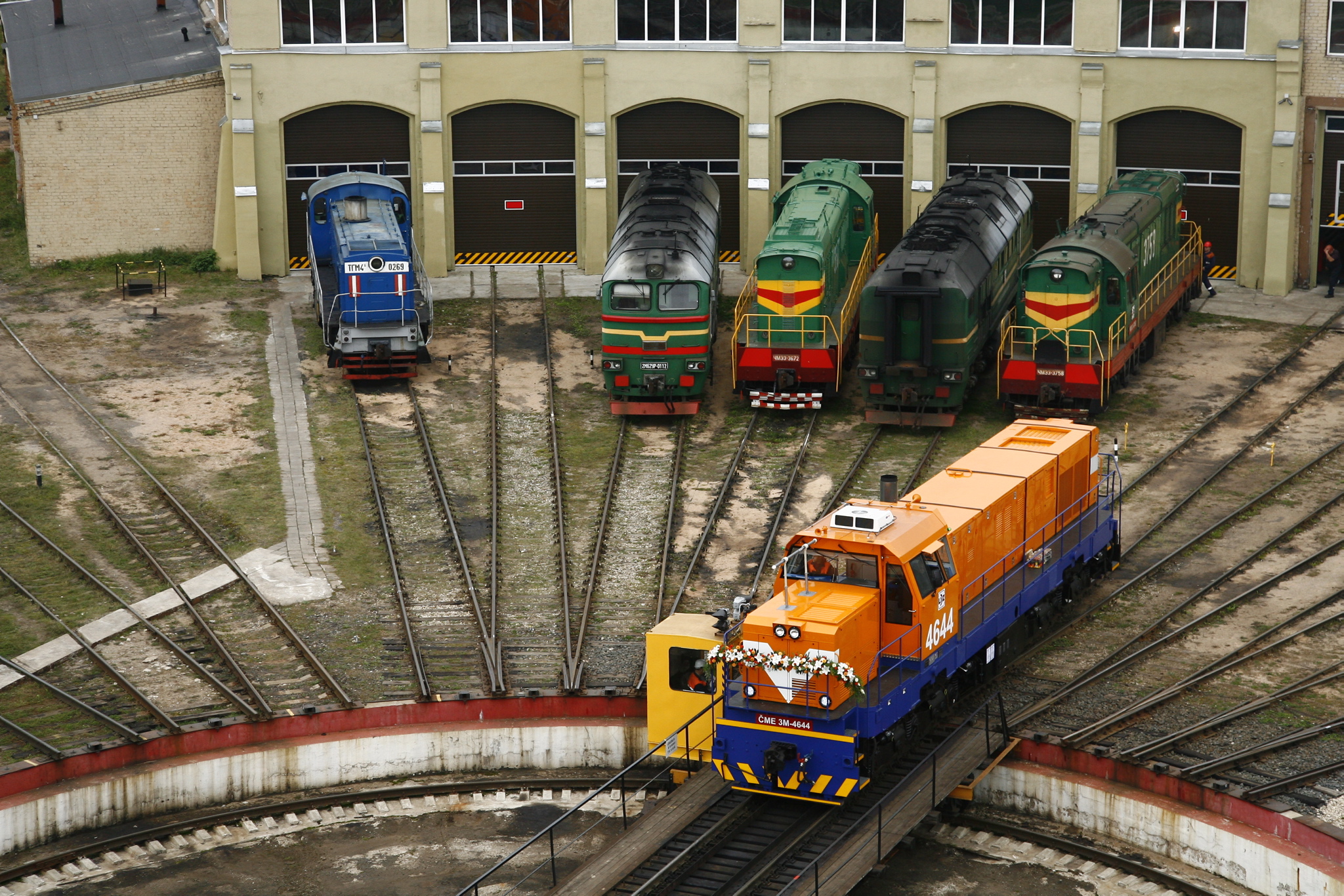 2м62 литва. латышская железная дорога. латвийская железная дорога электрификация. лжд луганск. жд латвии.